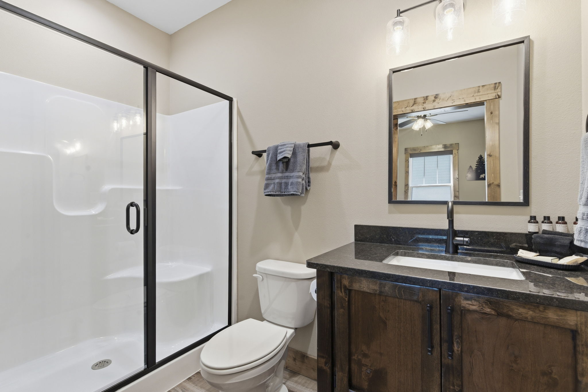 bathroom bathroom